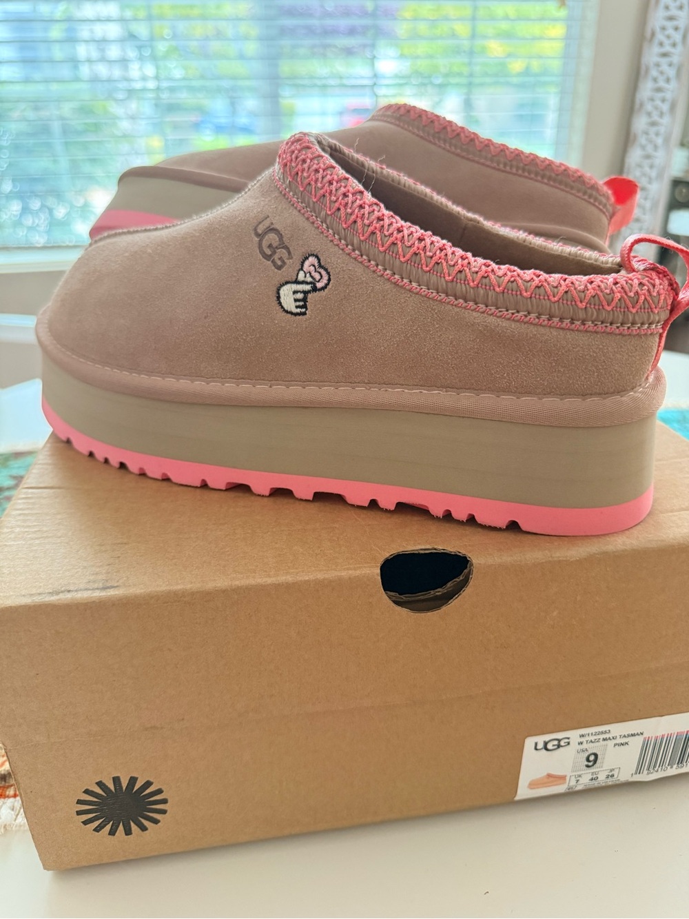 ✨UGG✨ Tazz Love ‘25 Slip on Clogs in Arroyo Tropical Pink (Women’s)